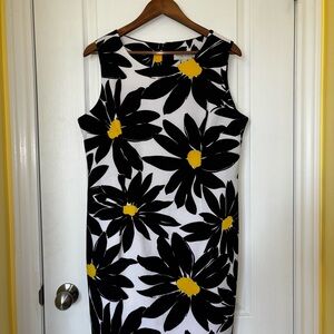 Ronni Nicole Black and White Sheath Dress Sleeveless Crew Neck